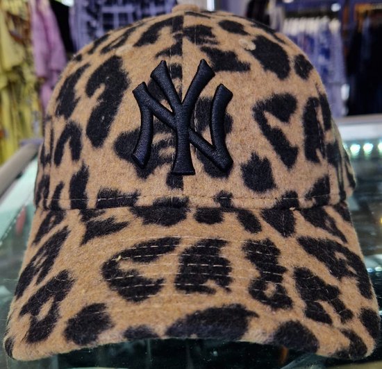 Leopard New York Yankees Womens 9FORTY Cap D02_113