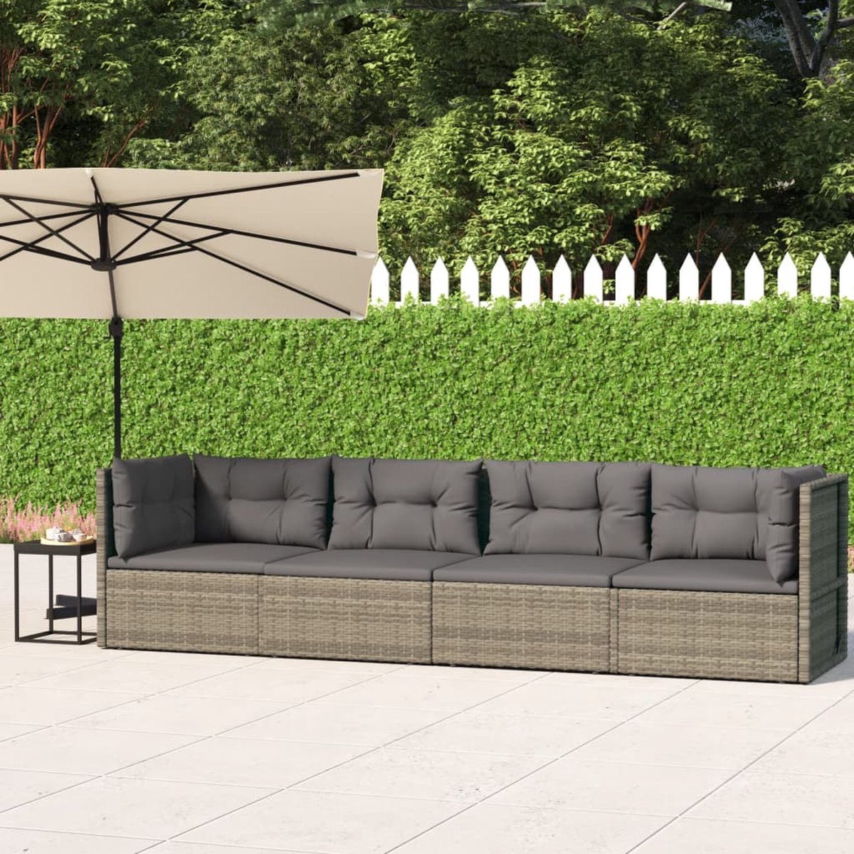 Grijs loungeset met modulair ontwerp, verstelbare zitting en comfortabele kussens.