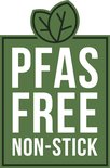 Groen logo met de tekst 'PFAS FREE NON-STICK' en twee bladeren.