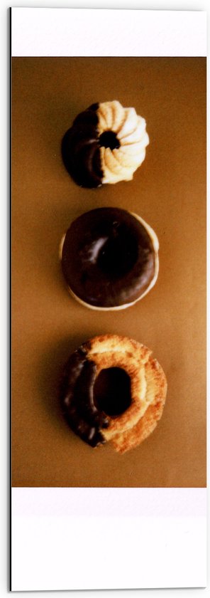 Dibond - Verschillende Donuts met Chocolde - 30x90 cm Foto op Aluminium (Wanddecoratie van metaal)