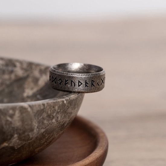Zentana Noorse Runen Ring - Viking Runenschrift - Nordic Runes - RVS ...