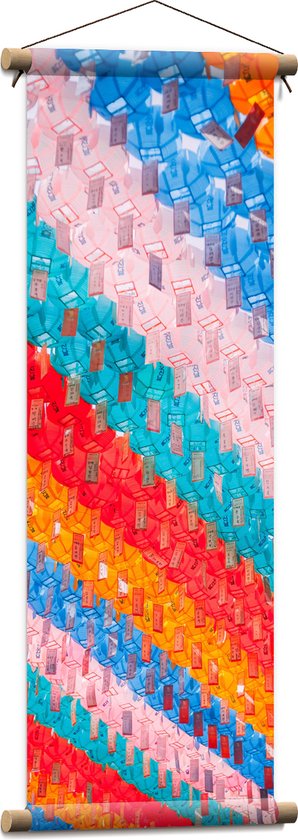 Textielposter - Rijen Lampions in Verschillende Kleuren - 30x90 cm Foto op Textiel