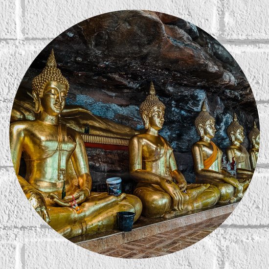 Muursticker Cirkel - Rijen Gouden Boeddha's in Wat Tham Khuha Sawan Tempel in Thailand - 30x30 cm Foto op Muursticker