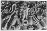 Tuinposter – Stenen Ganesha Beeld met Details van Bloemen - 60x40 cm Foto op Tuinposter (wanddecoratie voor buiten en binnen)