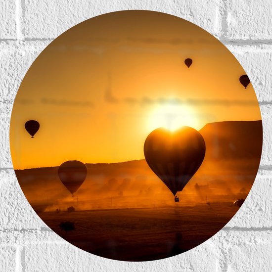 Muursticker Cirkel - Zonnestralen Vallend op Luchtballonnen over het Landschap van Turkije - 30x30 cm Foto op Muursticker