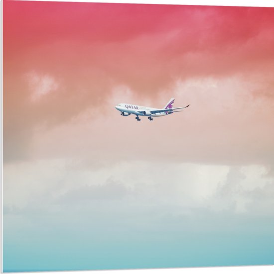 PVC Schuimplaat- Wit Passagiersvliegtuig Vliegend in Rozekleurige Lucht - 80x80 cm Foto op PVC Schuimplaat