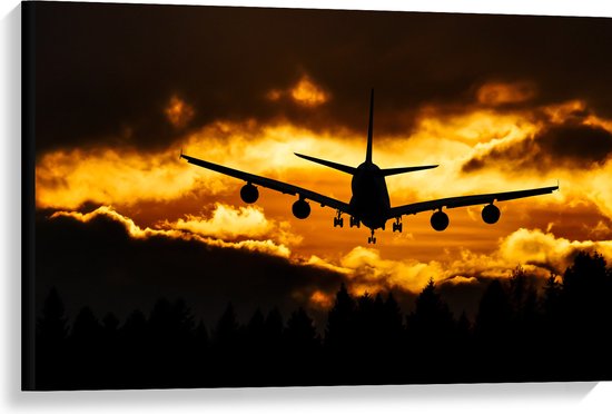 Canvas - Silhouet van Passagiersvliegtuig boven de Bomen tijdens Zonsondergang - 90x60 cm Foto op Canvas Schilderij (Wanddecoratie op Canvas)