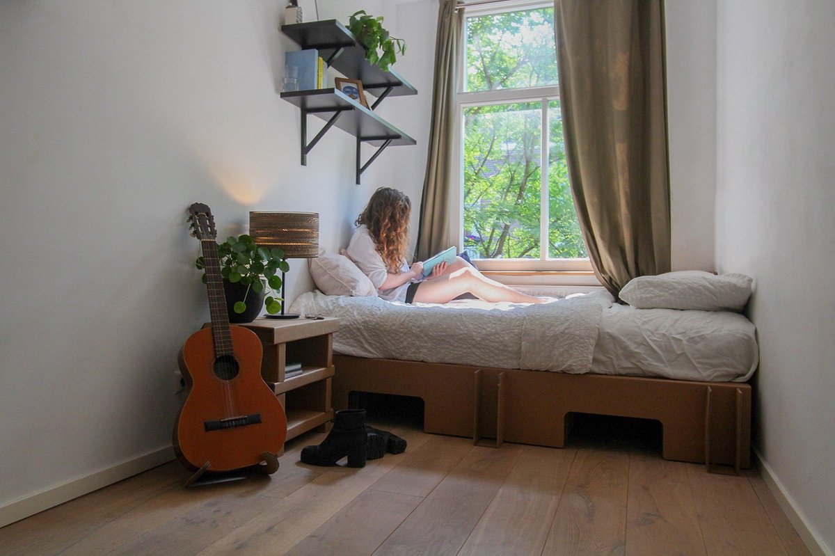 Kartonnen Boog Bed - Matras: 90 x 200 cm (200x96x30 cm bed: 96 x 195cm) - Kartonnen meubels - Bedbodem - KarTent