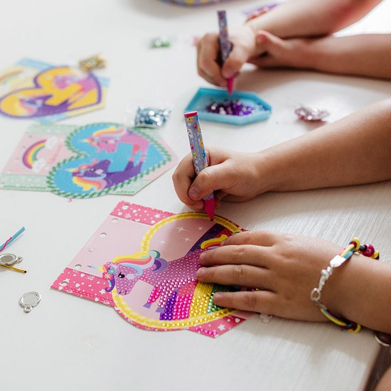 Totum Unicorn knutselset diamond painting - feest vlaggenslinger kaarten maken incl. 2500+ strass steentjes knutselen