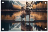 Tuinposter – Wolf in Landschap met Weerspiegeling in het Water - 60x40 cm Foto op Tuinposter (wanddecoratie voor buiten en binnen)