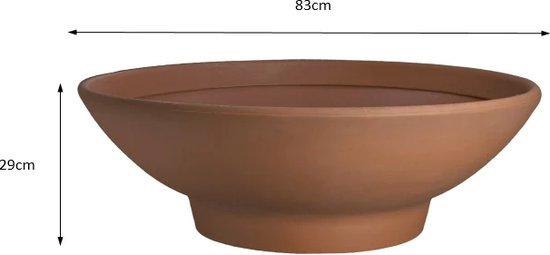 Zandkleurige, brede kom met afmetingen van 83cm breed en 29cm hoog.