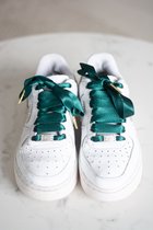 Schoenveters plat satijn luxe - groen breed - 120cm met gouden stiften veters voor wandelschoenen, werkschoenen en meer