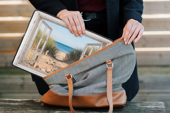 Foto: Laptophoes 13 inch doorkijk strand zee duinen zand water helmgras laptop sleeve binnenmaat 32x22 5 cm zwarte achterkant