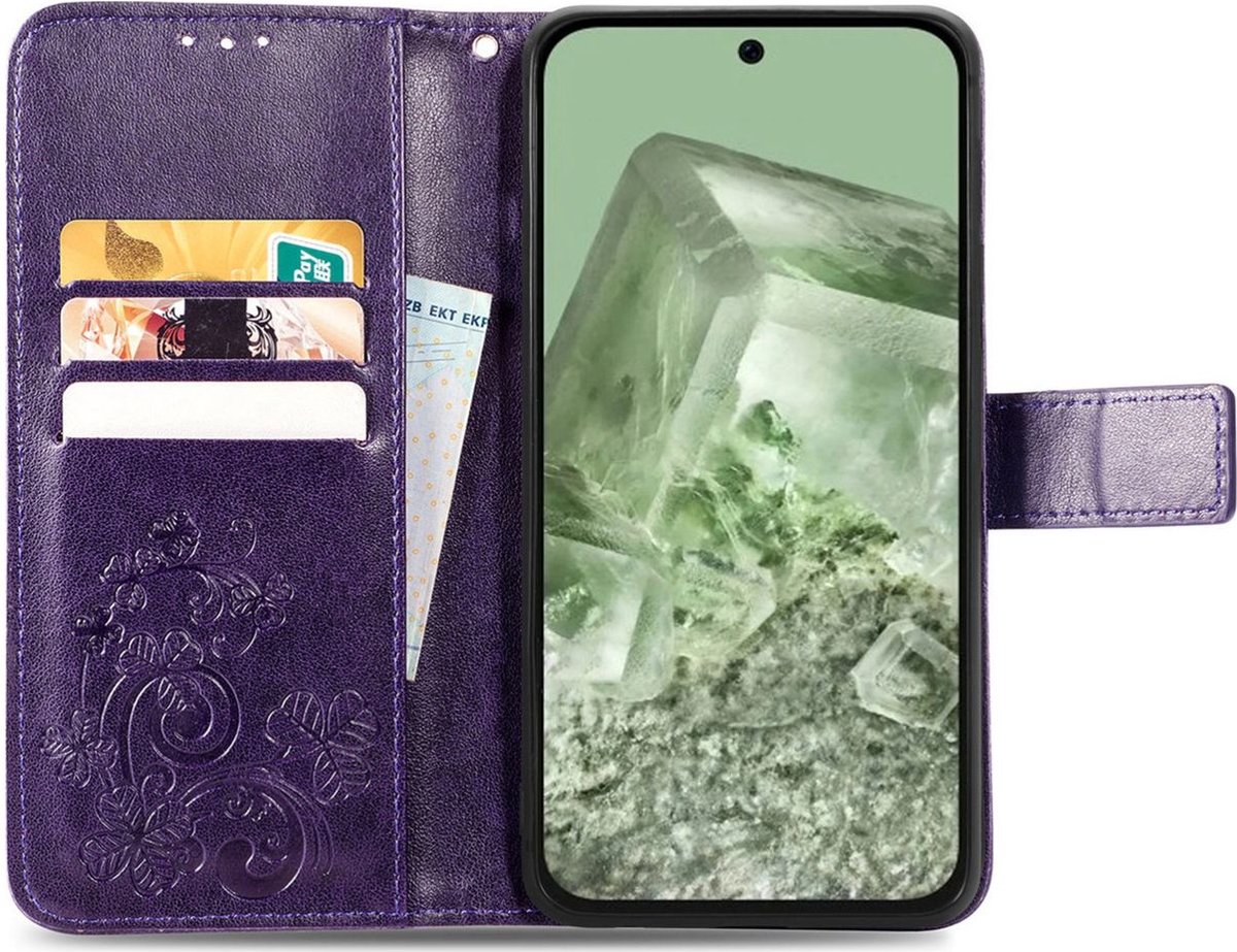 Mobigear Telefoonhoesje geschikt voor Google Pixel 8a Hoesje | Mobigear Clover Bookcase Portemonnee | Pasjeshouder voor 3 Pasjes | Telefoonhoesje voor Pinpas / OV Kaart / Rijbewijs - Paars