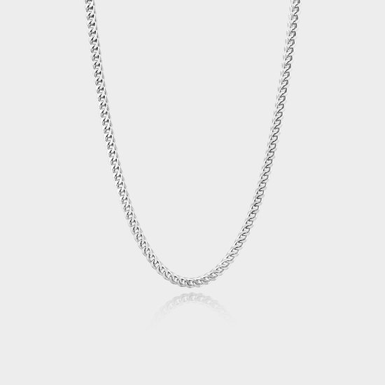 Zilverkleurige Franco-ketting van 3 mm op een lichte achtergrond.