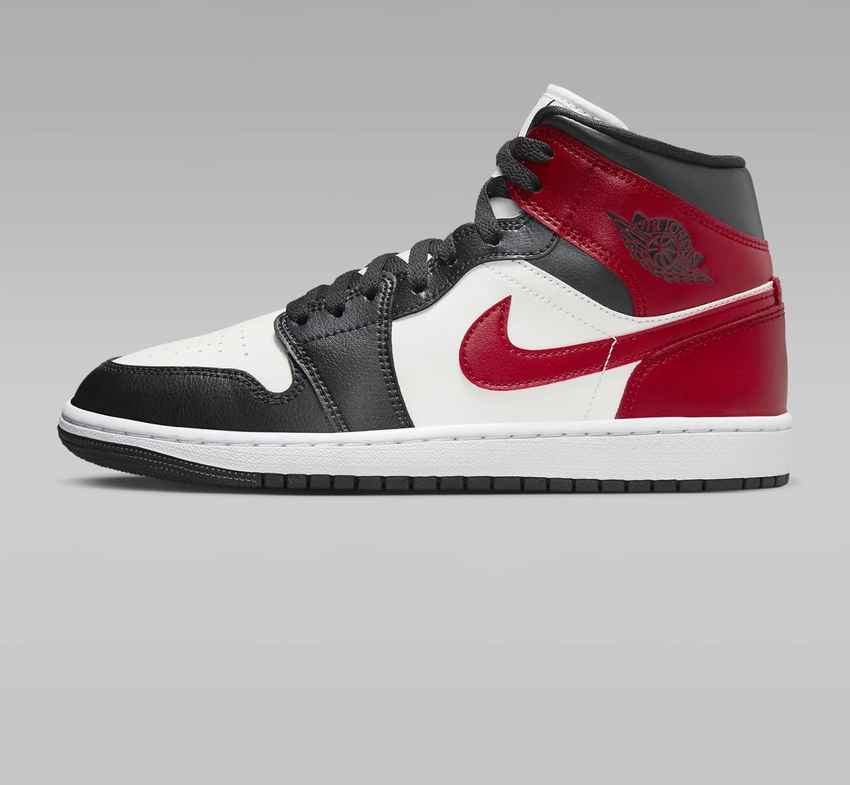 Nike Nike Air Jordan 1 Mid Wmns “” Toe”” Sneakers Unisex Zwart