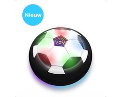 foto van TechEssentials® Hover Ball - Led Verlichting - 18 cm | Indoor Zweef Voetbal - Zachte - Kinderen - Air Powered Soccer - Caudeau - Binnen