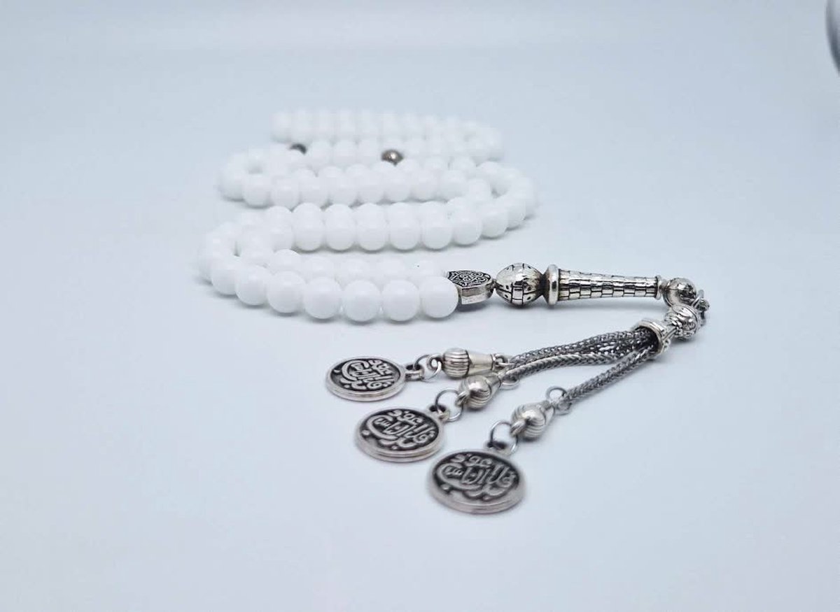 Handgemaakte tesbih natuursteen "Witte Agaat" - Aantal kralen 99 - Diameter kralen 8MM - met metaal tassel "Qul aeuidh biallah" - Een mooi cadeau-idee