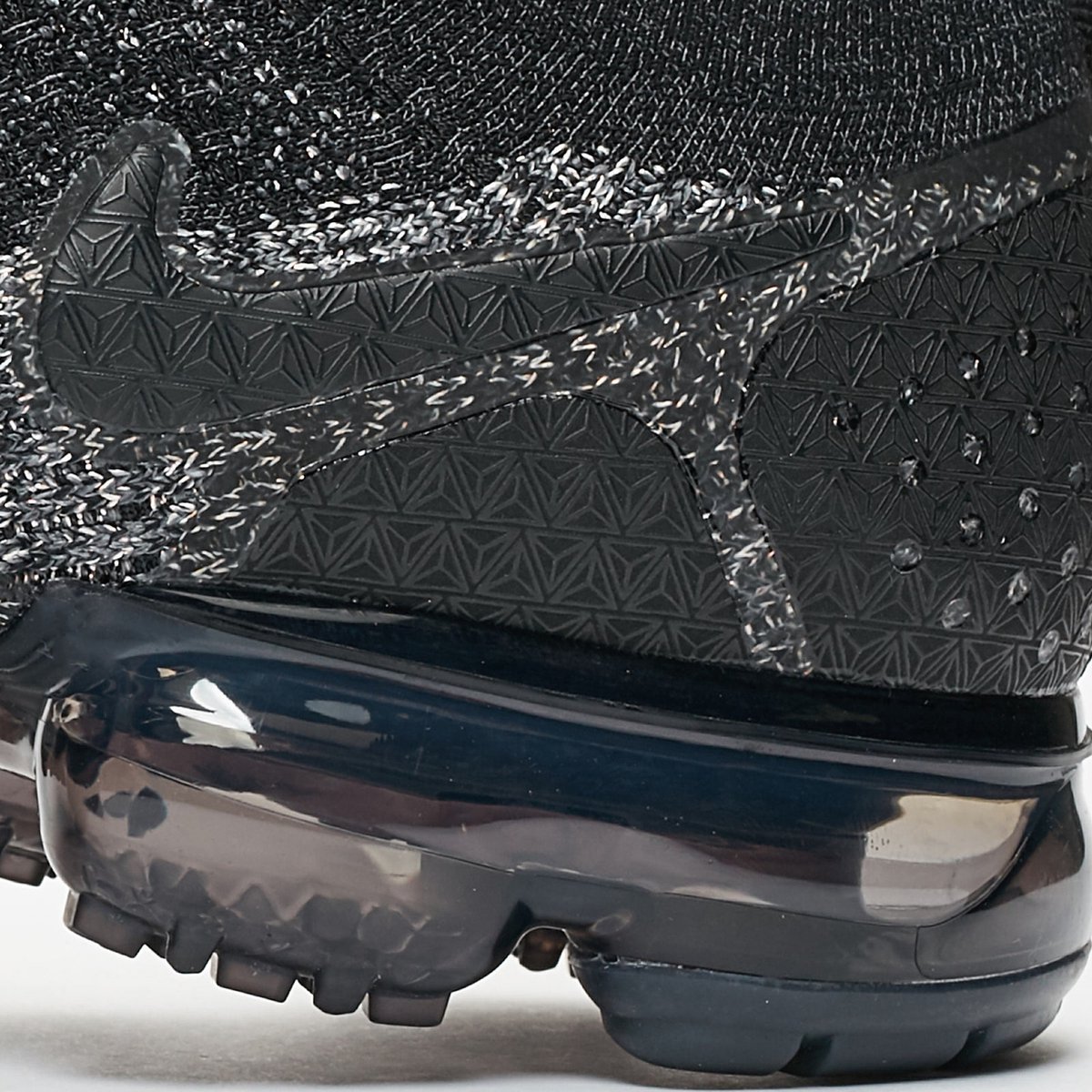 nike air vapormax flyknit 2 mens sale