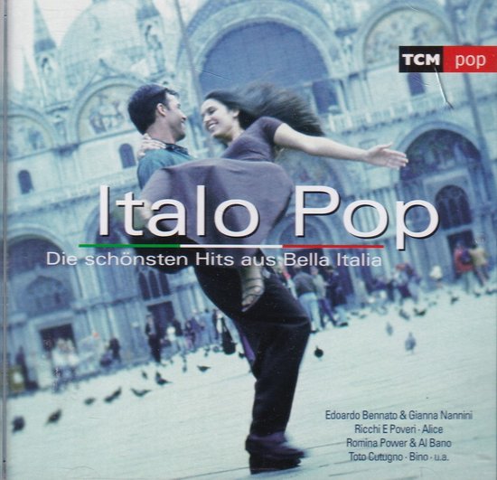 Man tilt lachende vrouw op voor het San Marcoplein in Venetië. Titel 'Italo Pop - Die schönsten Hits aus Bella Italia'.