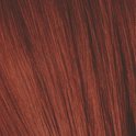 Close-up van haar met een roodbruine kleur.