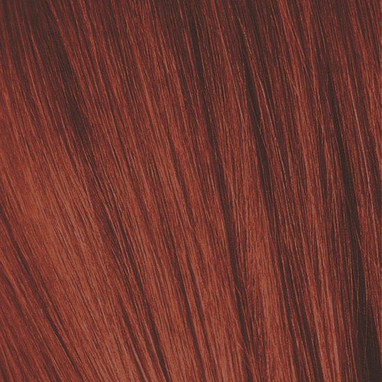Close-up van haar met een roodbruine kleur.