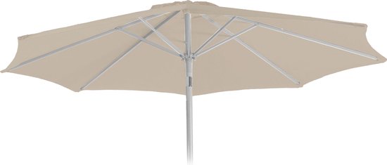 Crème parasol, volledig opengeklapt met zilverkleurig frame.