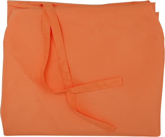 Gevouwen terracotta parasolhoes, met linnen en een strikband.