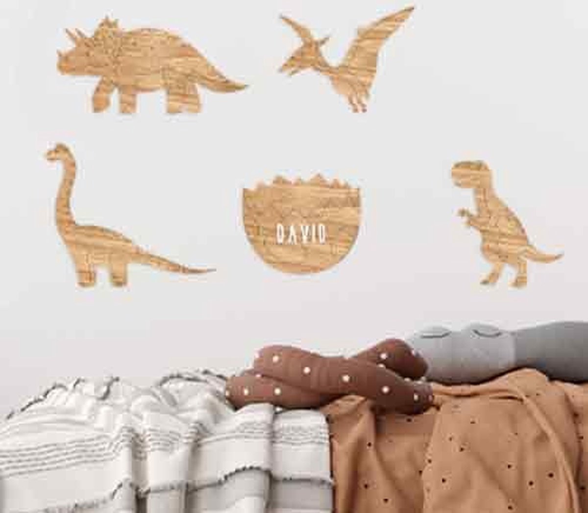 Vintiun Wand Decoratie Dino incl. Zelfklevende letters