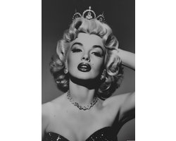 Marilyn Monroe Poster | Sieraden Poster | Zwart Wit Poster | Actrice Poster | Hollywood Poster | Iconisch Poster | Vintage Poster | 60x90cm | Wanddecoratie | Muurposter | 3535YR | Geschikt om in te lijsten