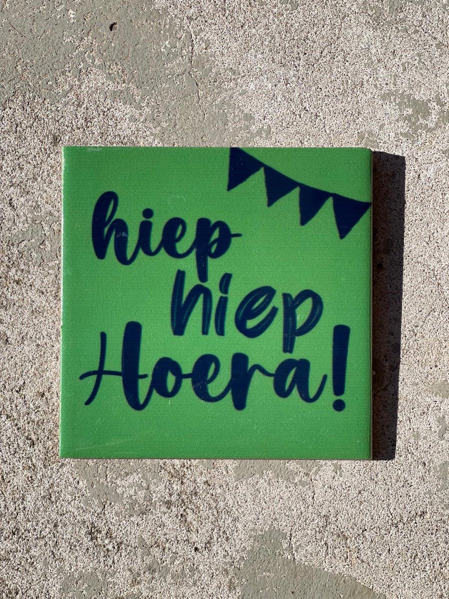 Tegeltje hiep hiep hoera| Hippe Spreuktegel |Verjaardag| Nieuwe woning cadeau | Housewarming cadeau |Verjaardagscadeau | Birthday |Verjaardag |brievenbuscadeau