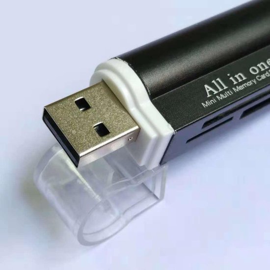 Clé USB multi-lecteur de cartes. Lecteur de carte 4 en 1 qui lit plusieurs  formats de
