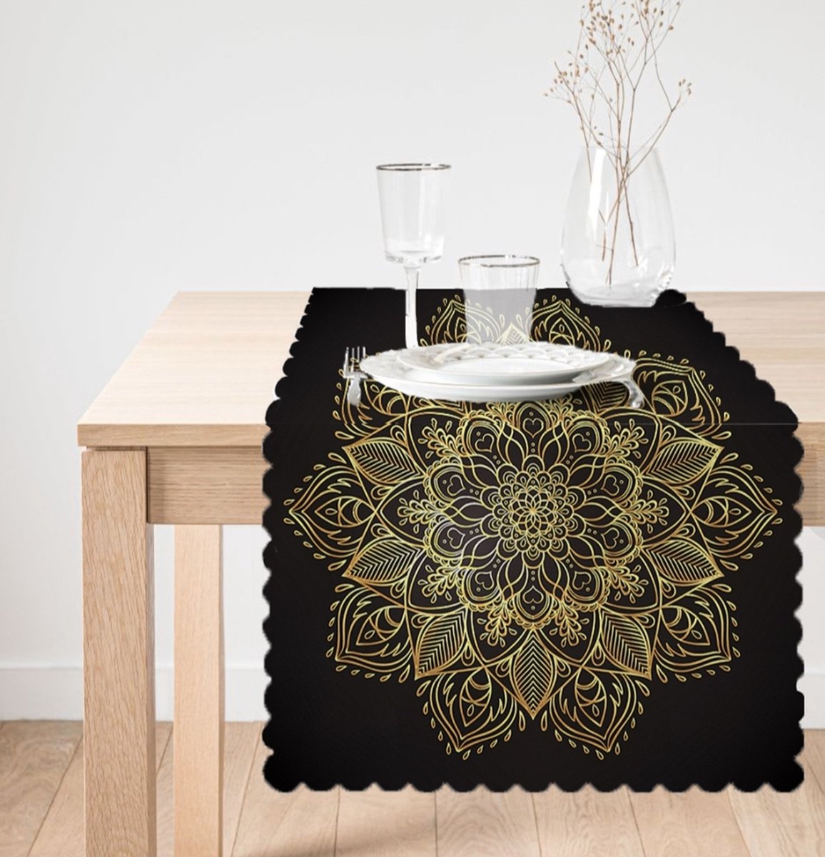 Bedrukt Velvet textiel Tafelloper - 45x260- Gold Mandala op Zwart - Tafelkleden - Tafellaken