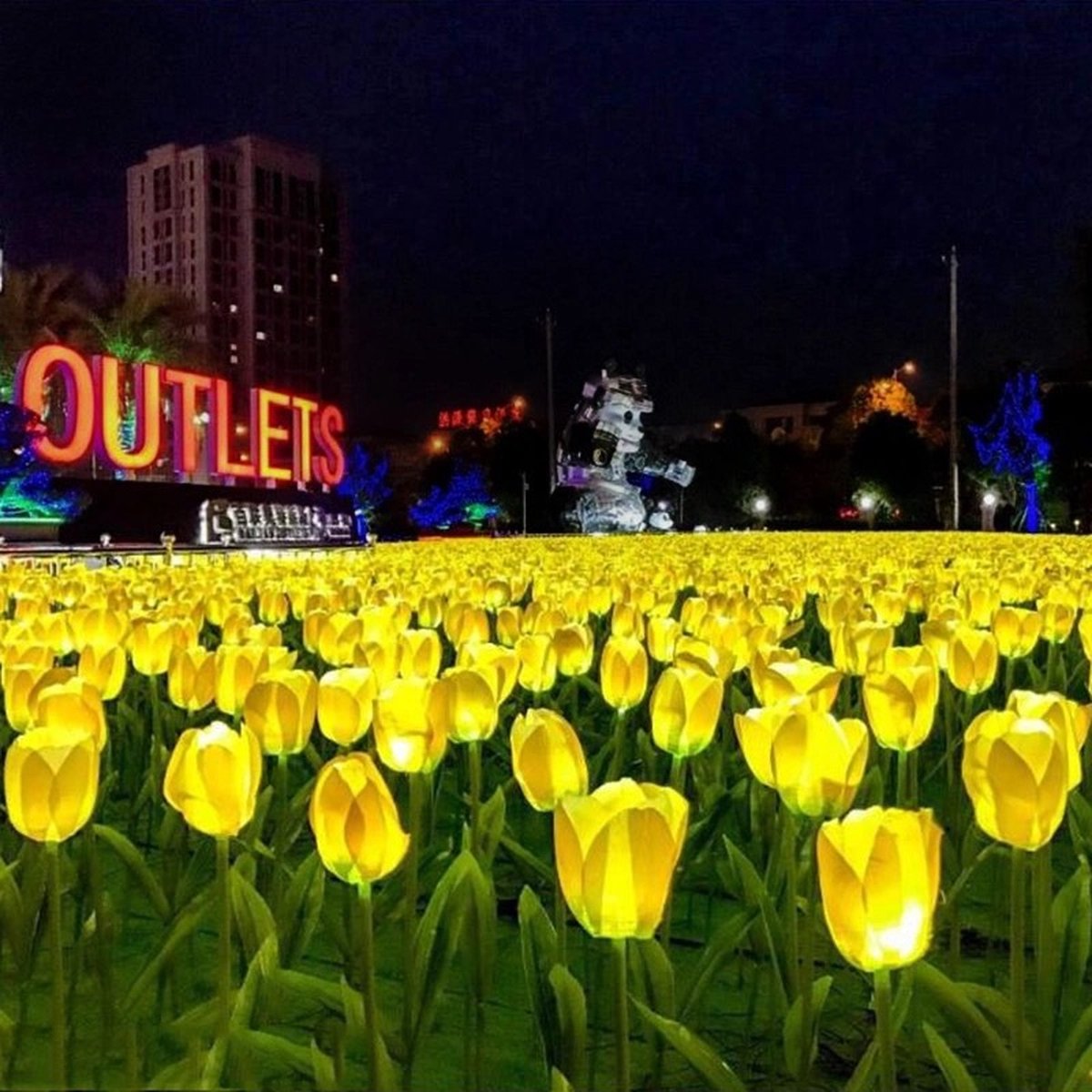 Dailyiled - gele tulp solar verlichting - tuinverlichting - zonne-energie - 72 cm - bloem - plant