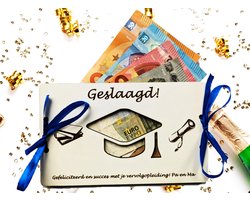 Geld Cadeaukaart Geslaagd - Eigen Tekst - Gepersonaliseerd - 14 varianten - MDF wit 3mm - Geslaagd cadeaus - gepersonaliseerd cadeau - geslaagd cadeau diploma - geslaagd kaart - diploma uitreiking cadeau - oorkonde - geldkaart