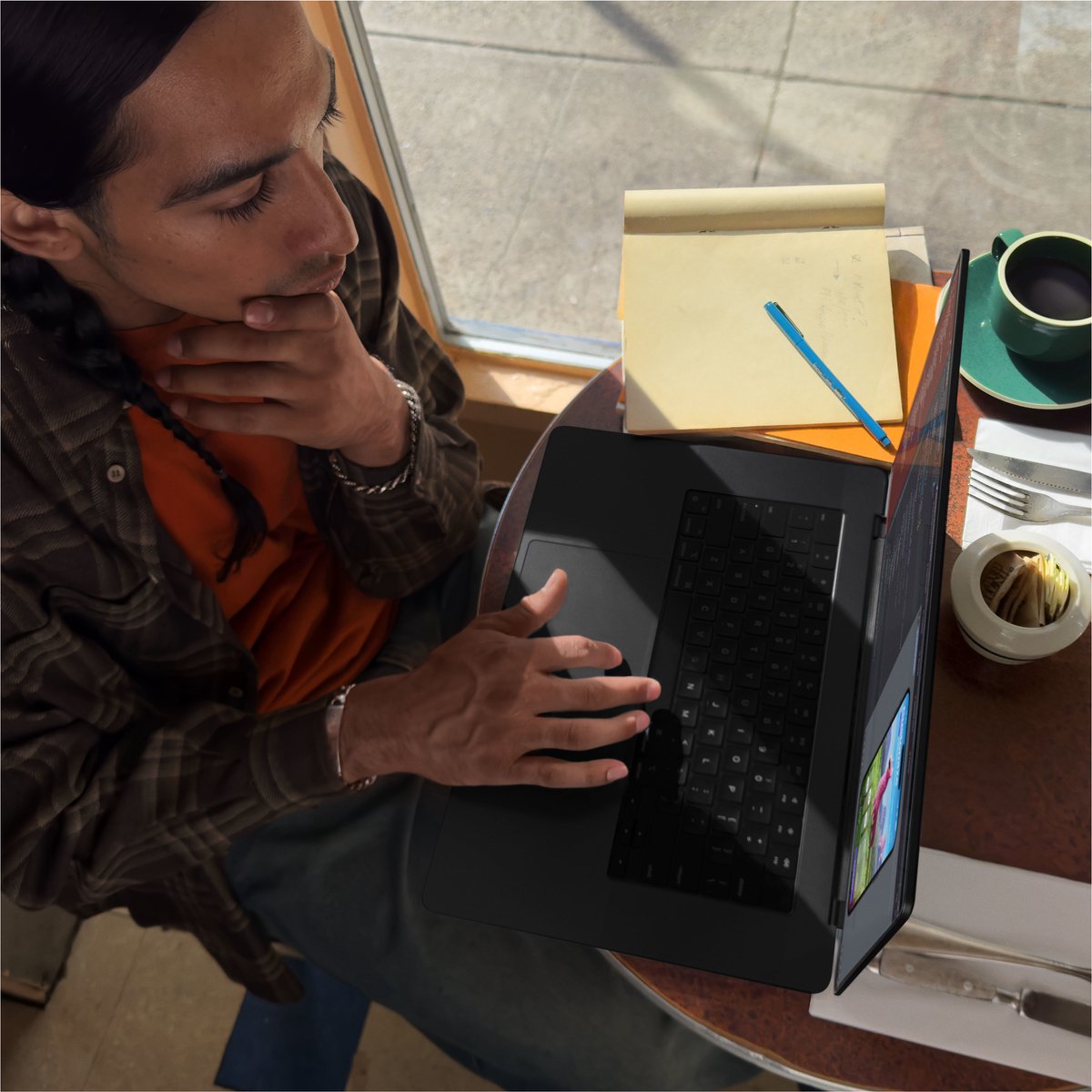 Apple MacBook Pro 16 inch 2023 M3 Pro 12-core CPU 18-core GPU 512 GB SSD Retina-display Zilver - Afbeelding 5