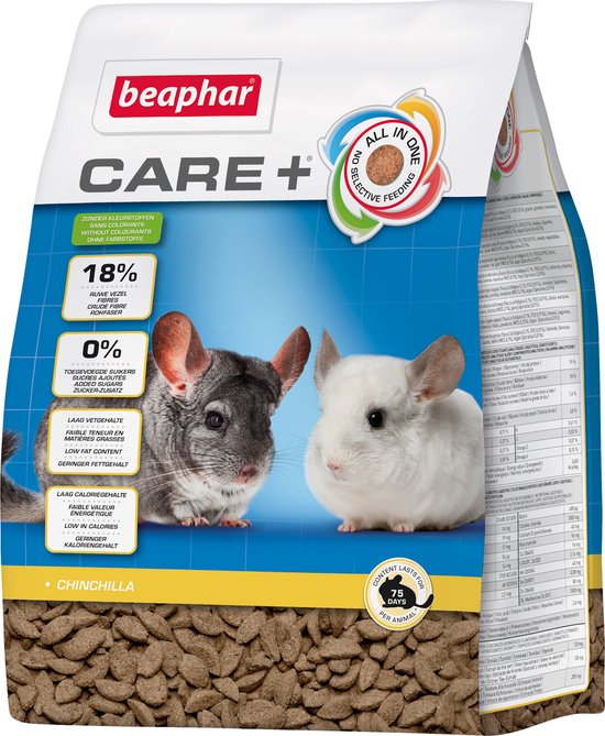 Zak voer voor chinchilla's met beelden van een grijze en witte chinchilla. Bevat '18% ruwe vezel' en '0% toegevoegde suikers'.