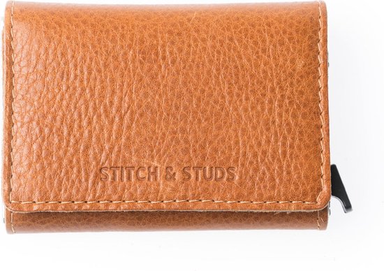 Stitch & Studs leren  RFID Cardprotector Creditcardhouder met ritsvak cognac