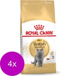 Een zak Royal Canin British Shorthair Adult kattenvoer met op de voorgrond een paarse cirkel met '4x'.