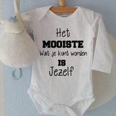 Baby Rompertje met tekst unisex zwangerschapsaankoniding Het mooiste wat je kunt worden is jezelf | Lange mouw | wit | maat 50/56 jongen meisje