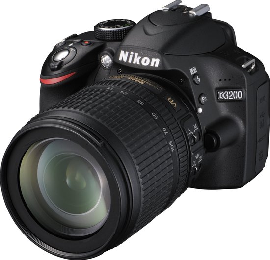 Nikon D3200 + 18-105 mm VR | bol