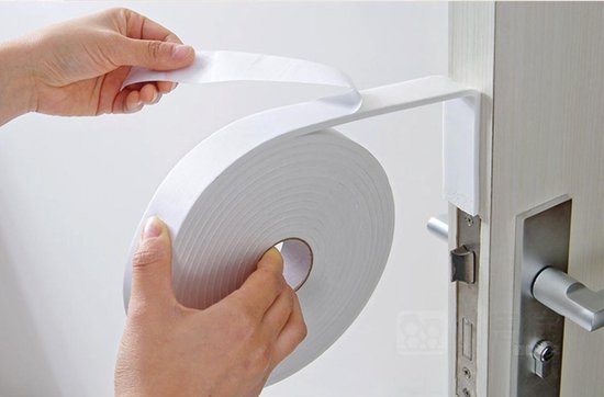 Binnenshuis - Zelfklevende Foam Tochtstrip 15mm - 5 m - Anti- Vocht, Wind en Geluid, Wit