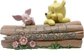 Disney beeldje - Traditions collectie - Winnie Pooh & Piglet on a Log (op een boomstam)