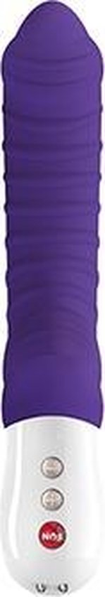 Paarse vibrator met geribbelde textuur en witte bediening.