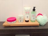 Happy Thoughts Verwenbox - Scrubzout - Bodylotion - Handzeep - Geurkaas - Puff spons - Houten houder