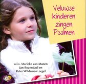 Veluwse kinderen zingen psalmen