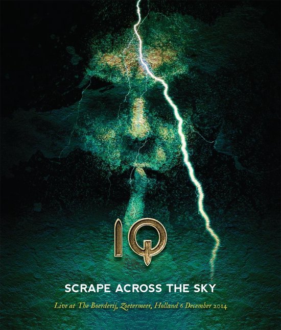 Groen-zwarte achtergrond met blikseminslag, gezichtsfiguur, logo 'IQ' en tekst 'Scrape Across The Sky'.