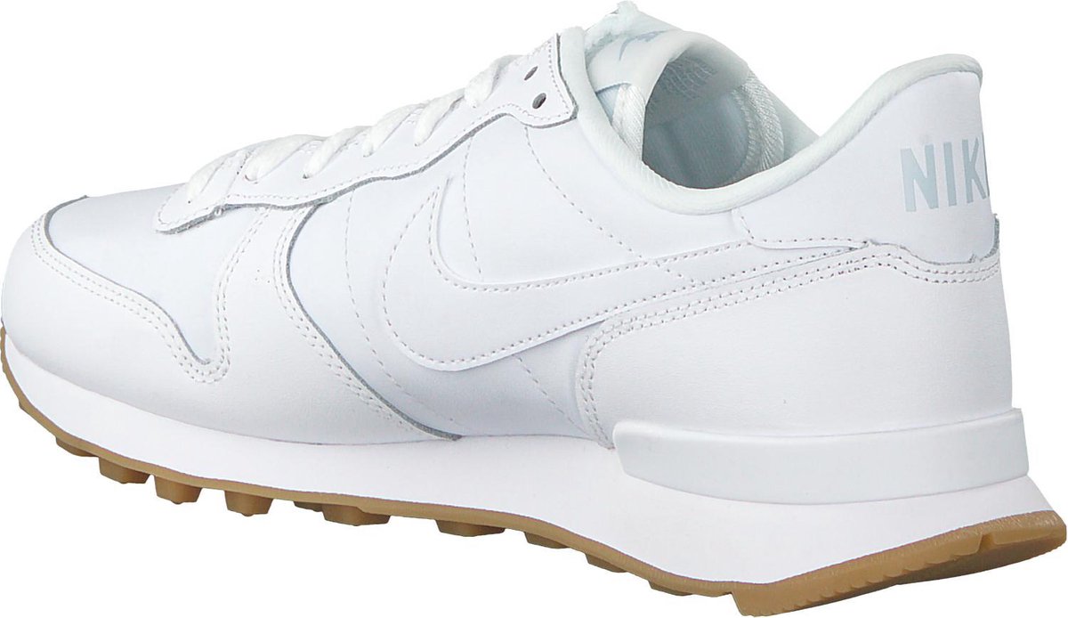 internationalist wmns