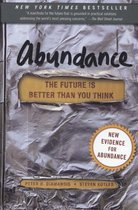Boek 'Abundance: The Future Is Better Than You Think' met een glimmende, gerimpelde omslag en de tekst "New Evidence for Abundance".