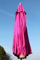 Hardhouten Parasol - 350 cm - in de tuin - Professioneel gebruik -  Roze